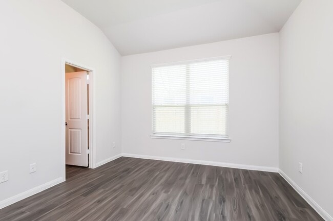 Building Photo - 3619 Spy Glass Hill Dr