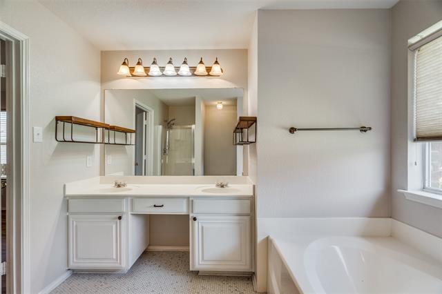 Building Photo - 2412 Heads And Tails Ln