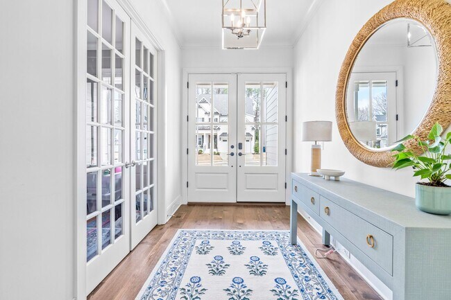 Building Photo - Incredible 5BD, 5BA North Raleigh Home with Bonus Room and Exercise Space