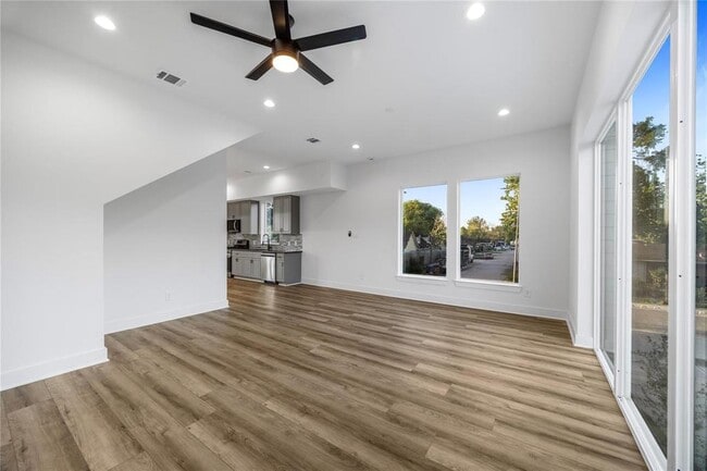 Building Photo - 2548 Walcott Ln