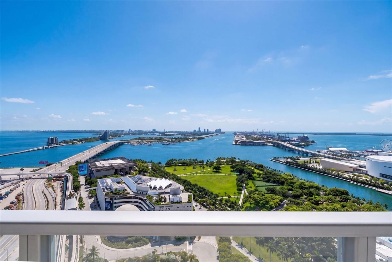 Building Photo - 1100 Biscayne Blvd