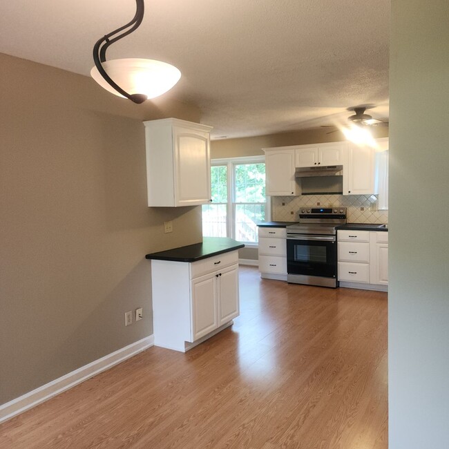 Building Photo - SPACIOUS 2-Story House with Basement in Ab...