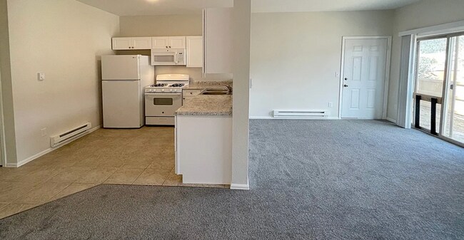 Building Photo - Single-family home in Alma! Income Restricted, available 4/27/2026