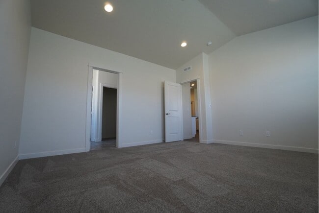 Building Photo - 3551 N Tansy Pl