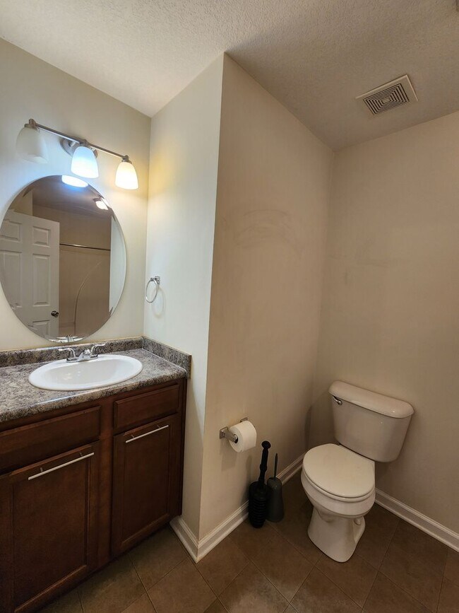 Building Photo - Welcome Home!