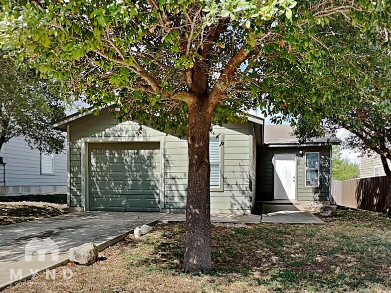 Primary Photo - 8407 Mescal Pass