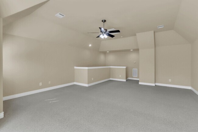 Building Photo - 9006 Lakes at 610 Dr