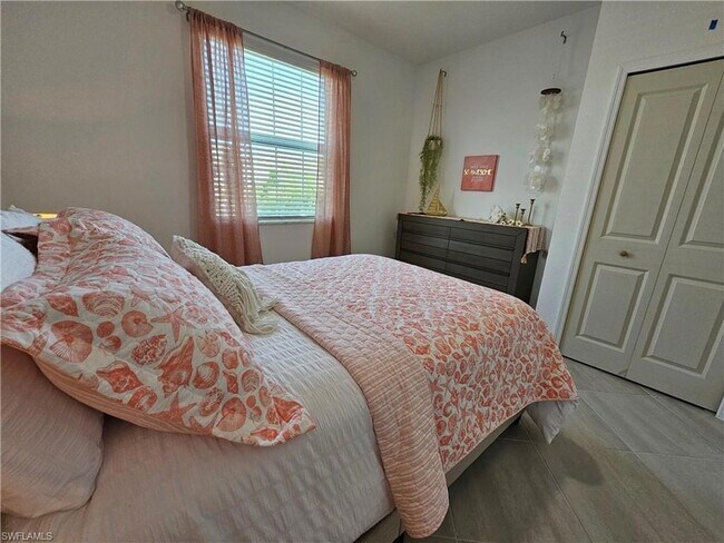 Building Photo - 2437 Orchard St