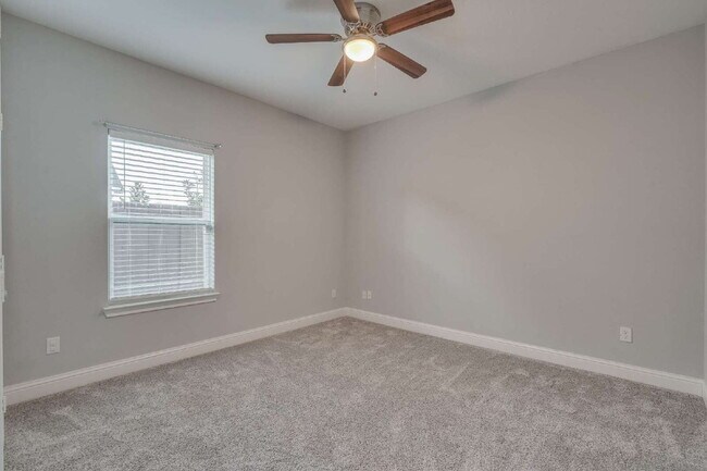 Building Photo - Stunning 3-bedroom, 2-bathroom home on an over-sized lot in Aledo ISD!