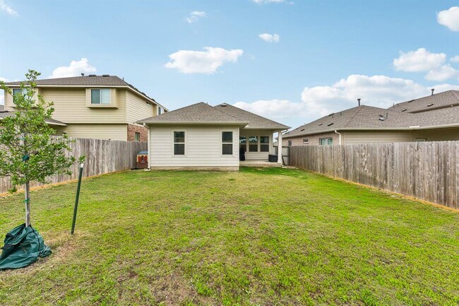 Building Photo - 6403 Principale Dr
