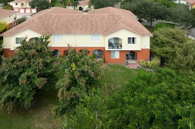 Building Photo - 40 SE Sedona Cir