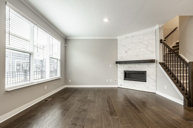 Building Photo - 11581 Fulham St