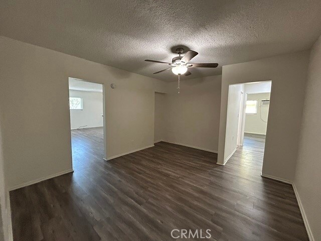 Building Photo - 685 E Vista Chino