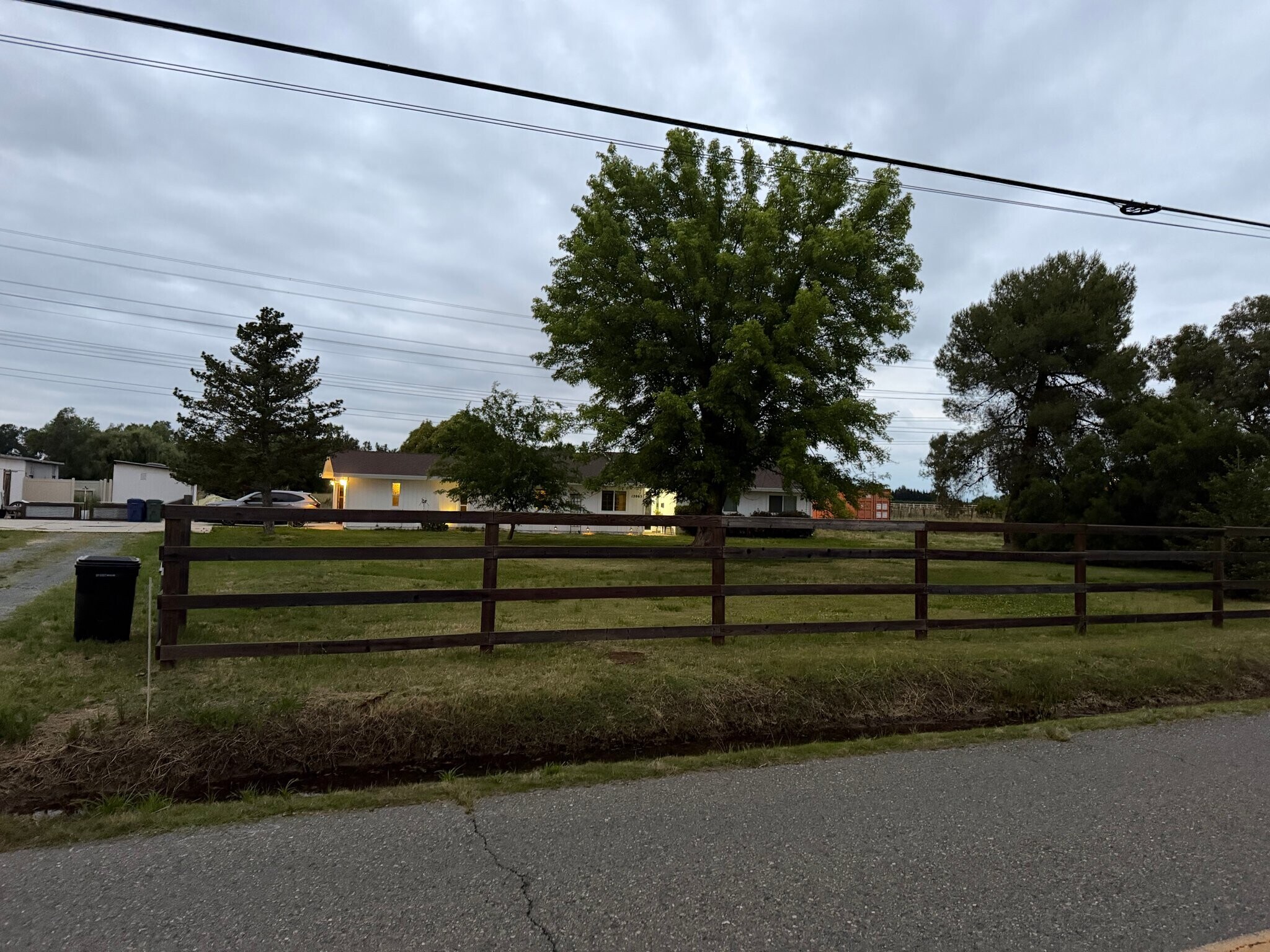 Building Photo - 12065 Hobday Rd