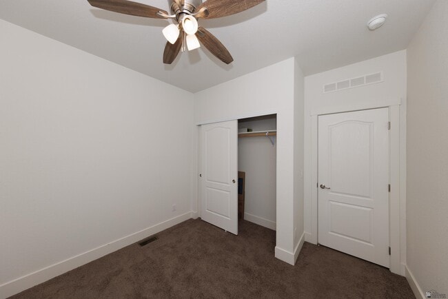 Building Photo - 10424 Mohave Trail