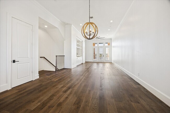 Building Photo - 3850 Glen Arbor Dr