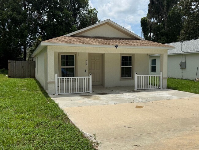 Building Photo - 986 NW 1st St