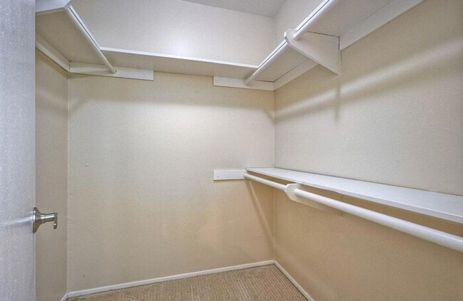 Building Photo - First-Floor 2BR Condo with Pool Access & Covered Parking in La Bonita