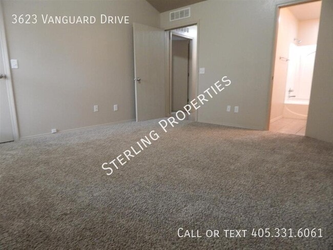 Building Photo - 3623 Vanguard Dr