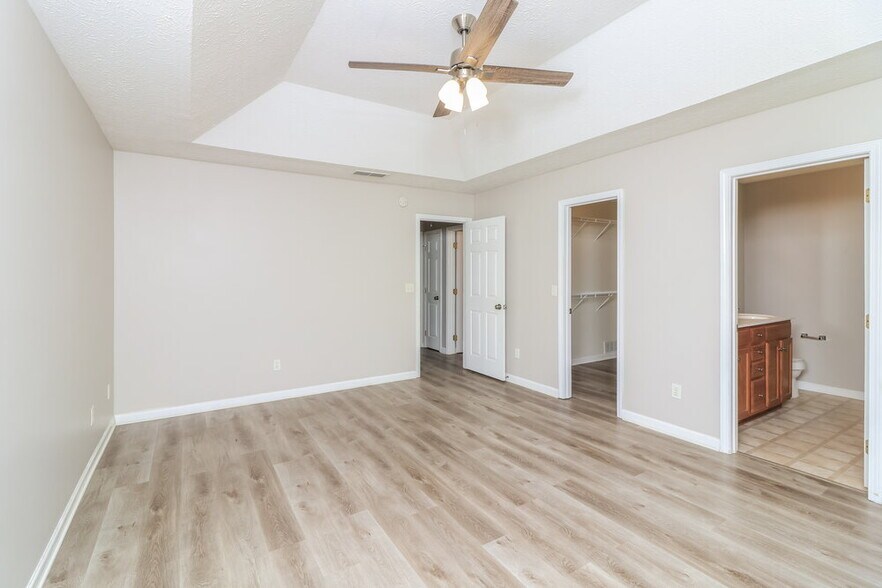 Building Photo - 216 Overlook Dr