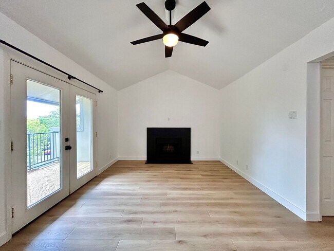 Building Photo - 3018 S 1st St