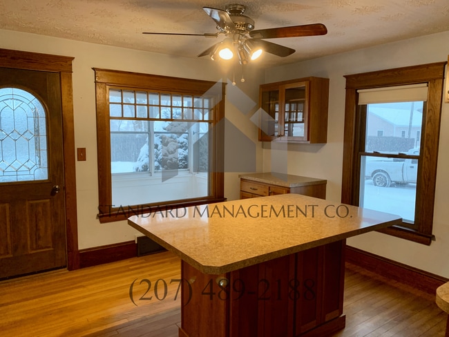 Building Photo - Charming Waterville Home with 3 Bedrooms and 2 Baths