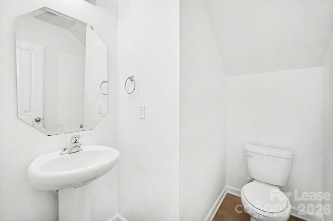 Building Photo - 4937 Broad Leaf Ct