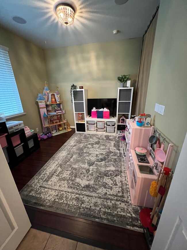 Bedroom 1 / playroom - 813 Kells Cir