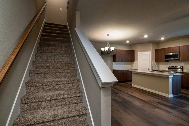 Building Photo - 646 Fallow Dr