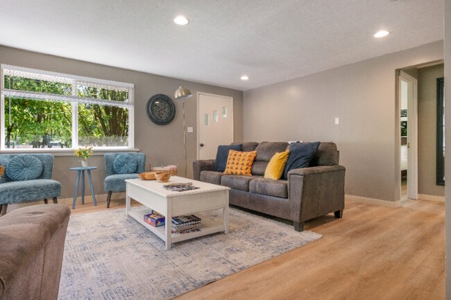 Building Photo - 711 N Third St