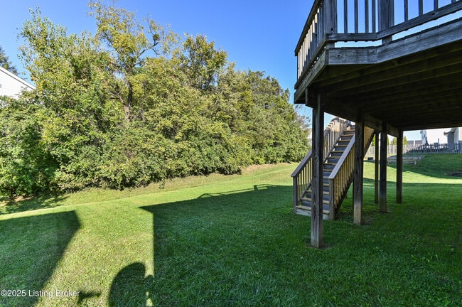 Building Photo - 220 Rockcrest Way