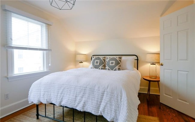 Building Photo - 45 1/2 2nd St