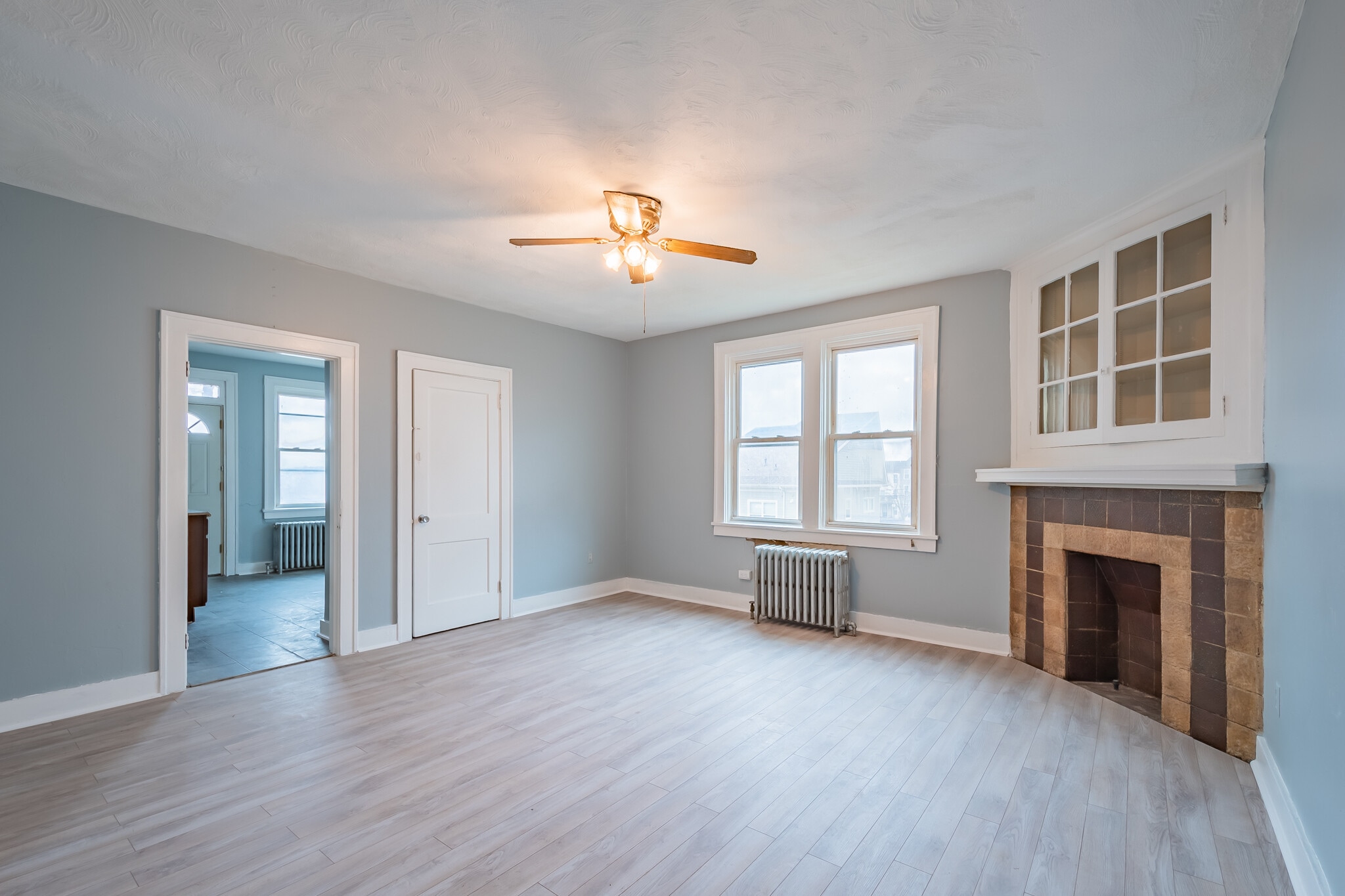 Building Photo - 2114 Bedford Ave