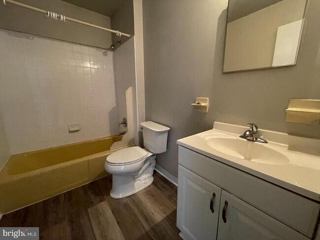 Building Photo - 1421 Dandridge St