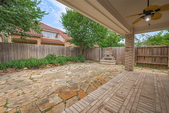 Building Photo - 17 Peach Tree Ct