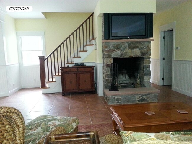 Building Photo - 77 N Midway Rd