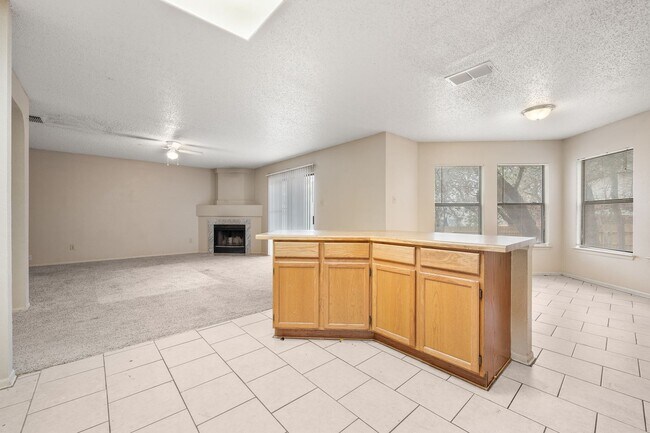 Building Photo - Large Open Floor Plan in Longs Creek!!!