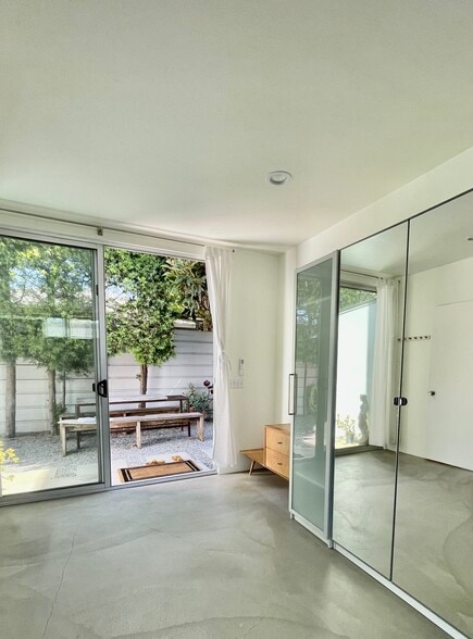 view to garden - 939 Indiana Ave