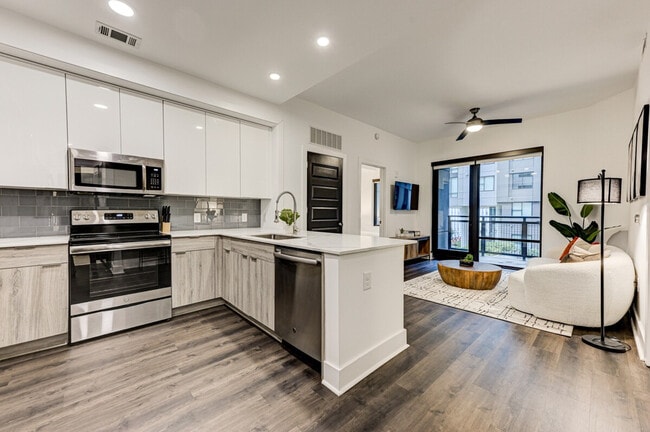 Building Photo - 1812 U.S. 19-SI ID1460735P