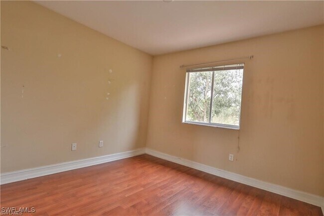 Building Photo - 10170 Tin Maple Dr