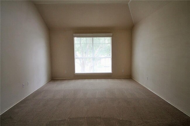 Building Photo - 8508 Forest Heights Ln