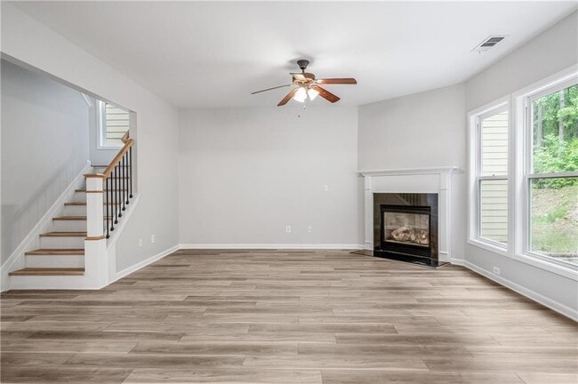 Building Photo - 3526 Harvest Ridge Ln NE