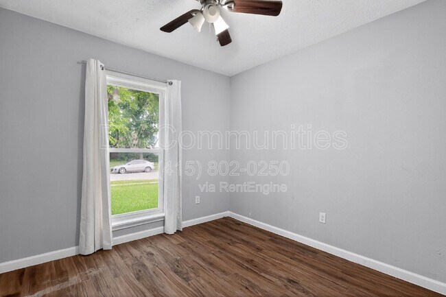 Building Photo - 14630 Edenglen Dr