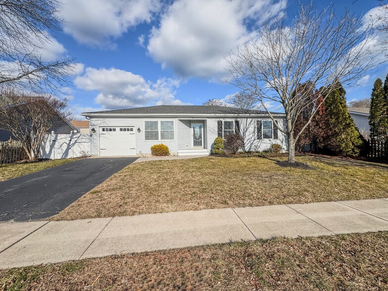 Building Photo - 19 Pohatcong Ave