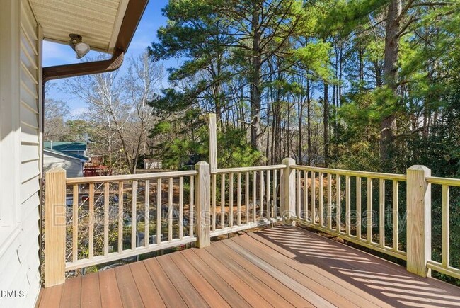Building Photo - 1200 Boxwood Ln