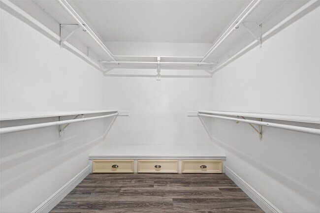 Building Photo - 206 Mill Trail Dr