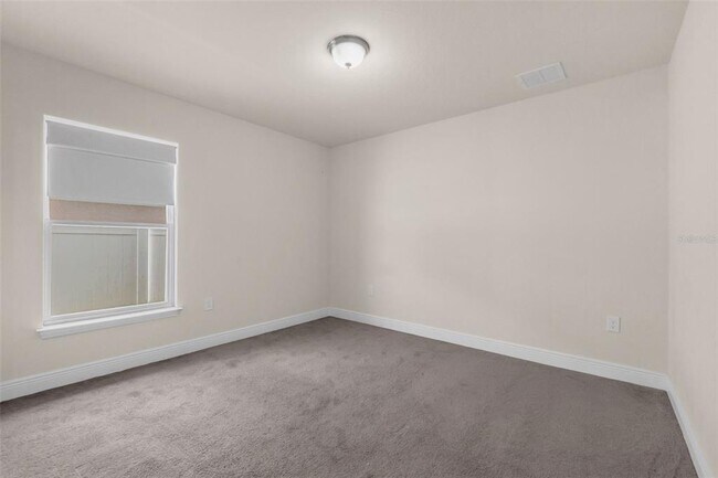 Building Photo - 424 Buchannan Dr