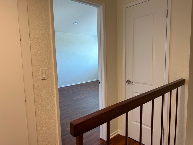 Building Photo - 1504 Manhattan Beach Blvd
