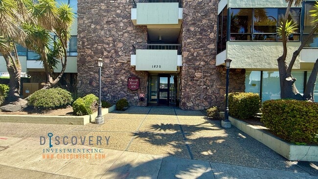 Primary Photo - Lake Merritt Condominium 2 Bedroom, 2 Bath...