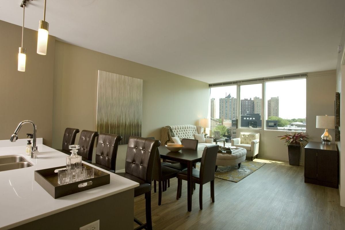 Building Photo - 3740 N Halsted St